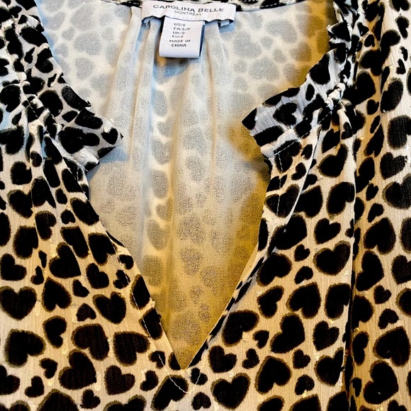 Women's Heart Patterned Blouse - Picture 7 of 15